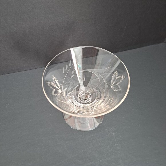 Morgantown Etched Crystal Low Sherbet Glass 4" Vintage Laurel Wreath Cut Stem - Picture 15 of 16